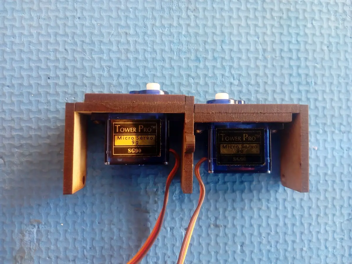 Proyecto 30: Robot reloj PlotClock