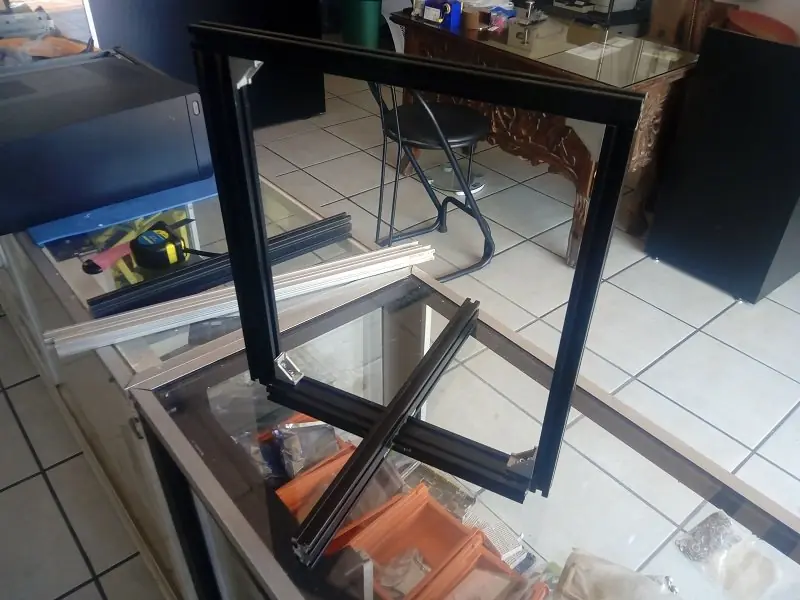 Me sobraron piezas de mi impresora 3D, hice un Router CNC
