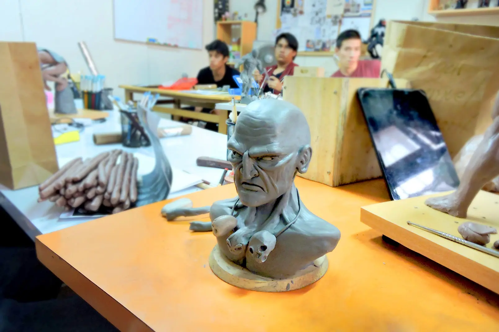 Talleres de plastilina y escultura en lima