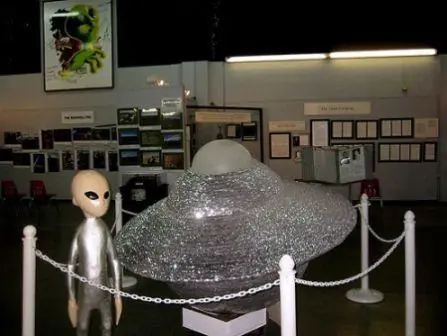 EXTRANOS