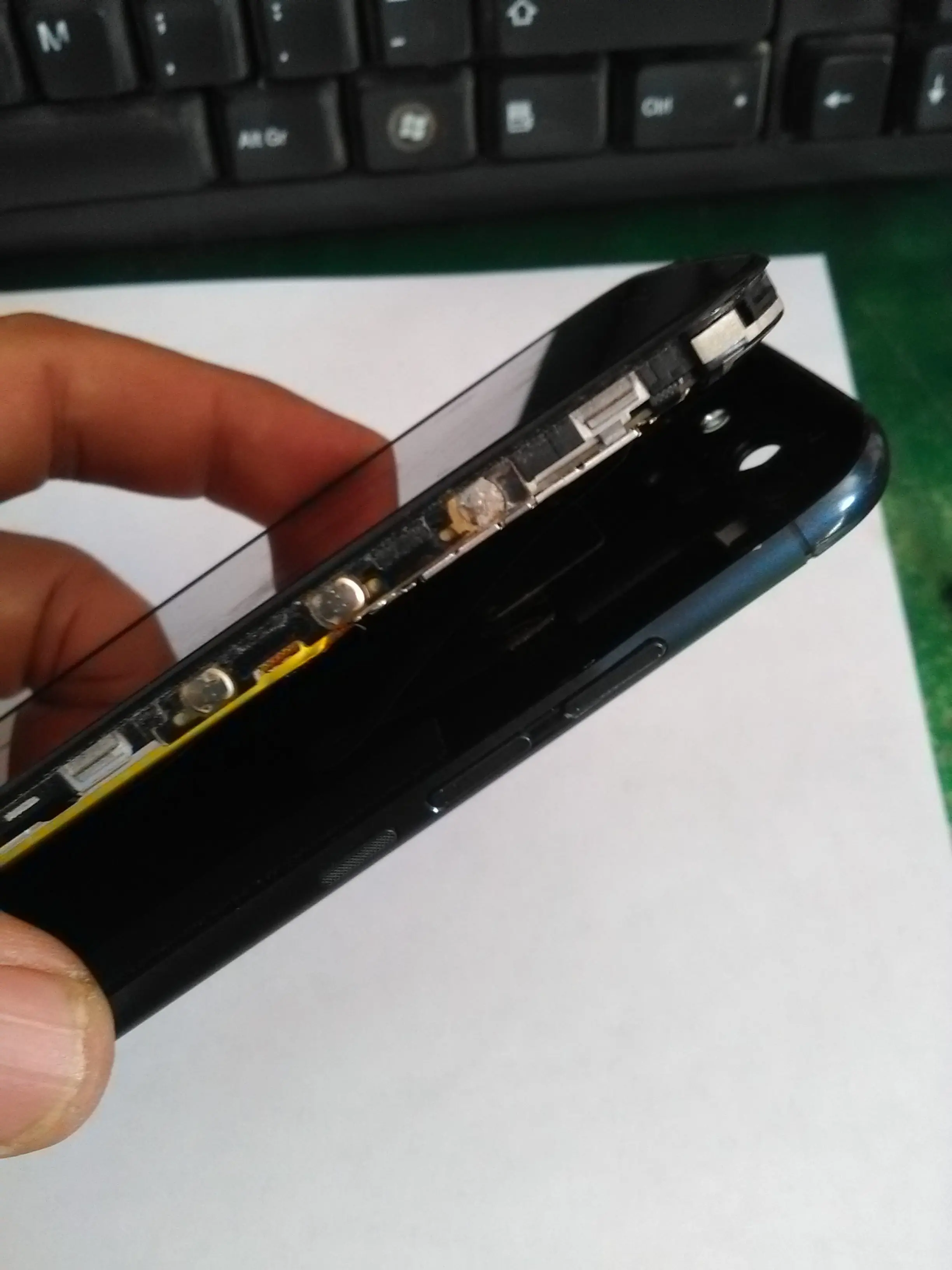 ZTE Blade 8. Reparé la botonera y te lo muestro.