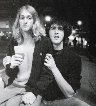 Kurt Cobain y su misteriosa muerte (imagenes nunca vistas) Kurt Cobain y su misteriosa muerte (imagenes nunca vistas)