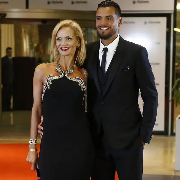 Se pudrio todo: Esposa de Romero puso en duda la lesion