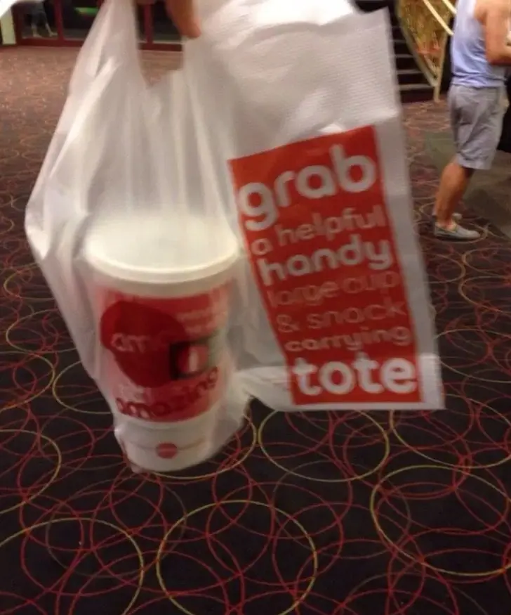15 Cines que merecen un aplauso por su gran servicio