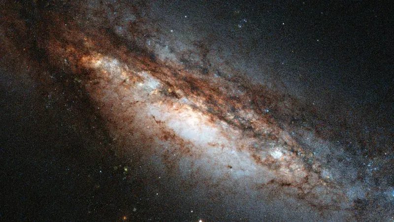 Un telescopio dirigido a un agujero negro