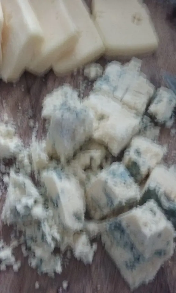 Te enseño a hacer tarta de puerros, roquefort y champignon