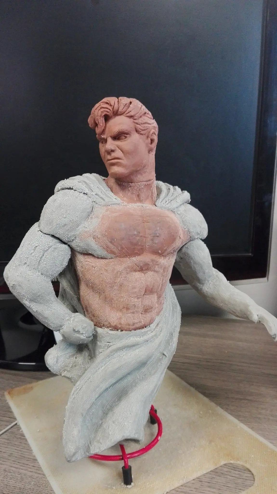 Escultura Súperman (En proceso)