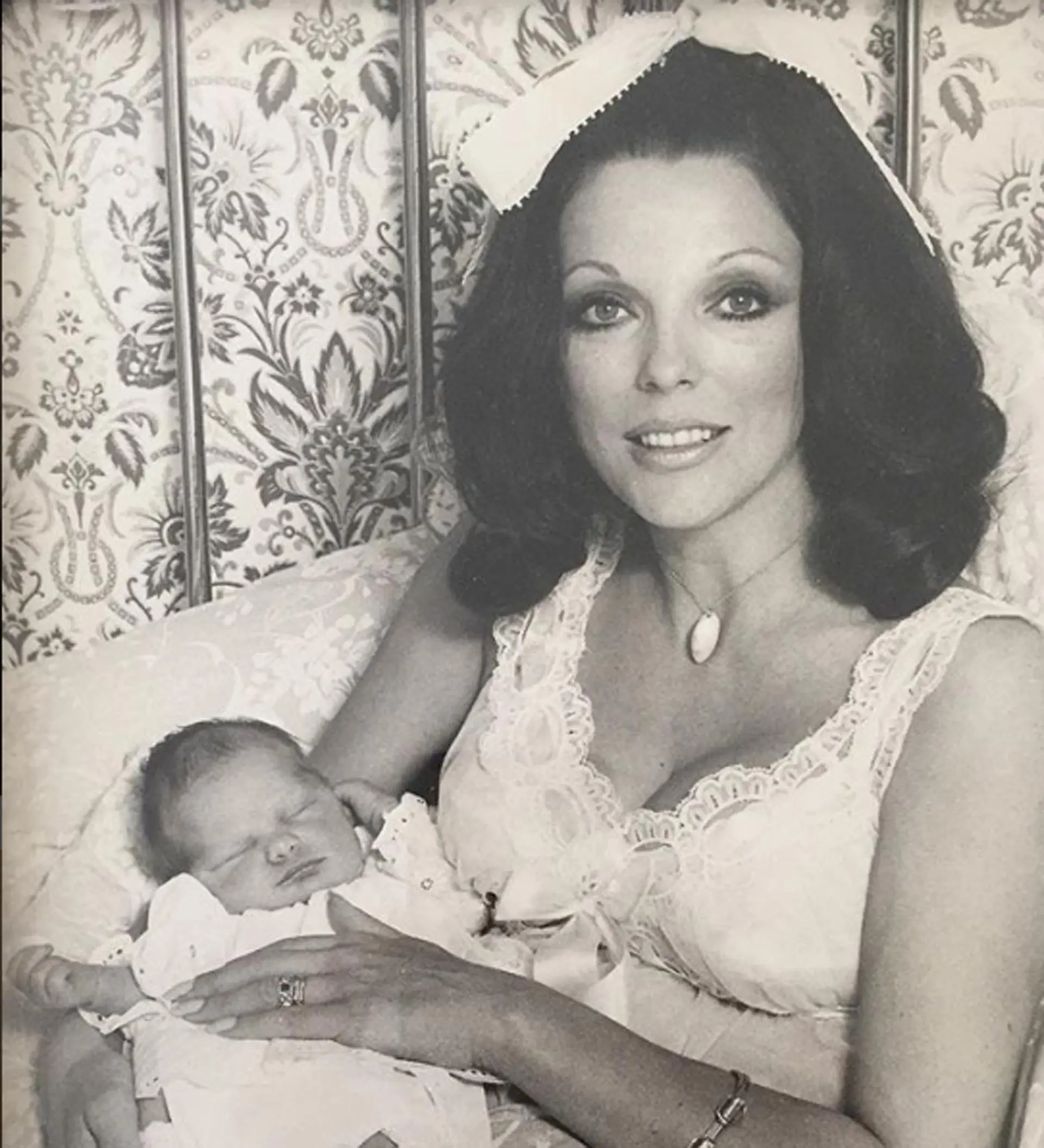 Joan Collins, ícono de Hollywood, llegó a los 85 años