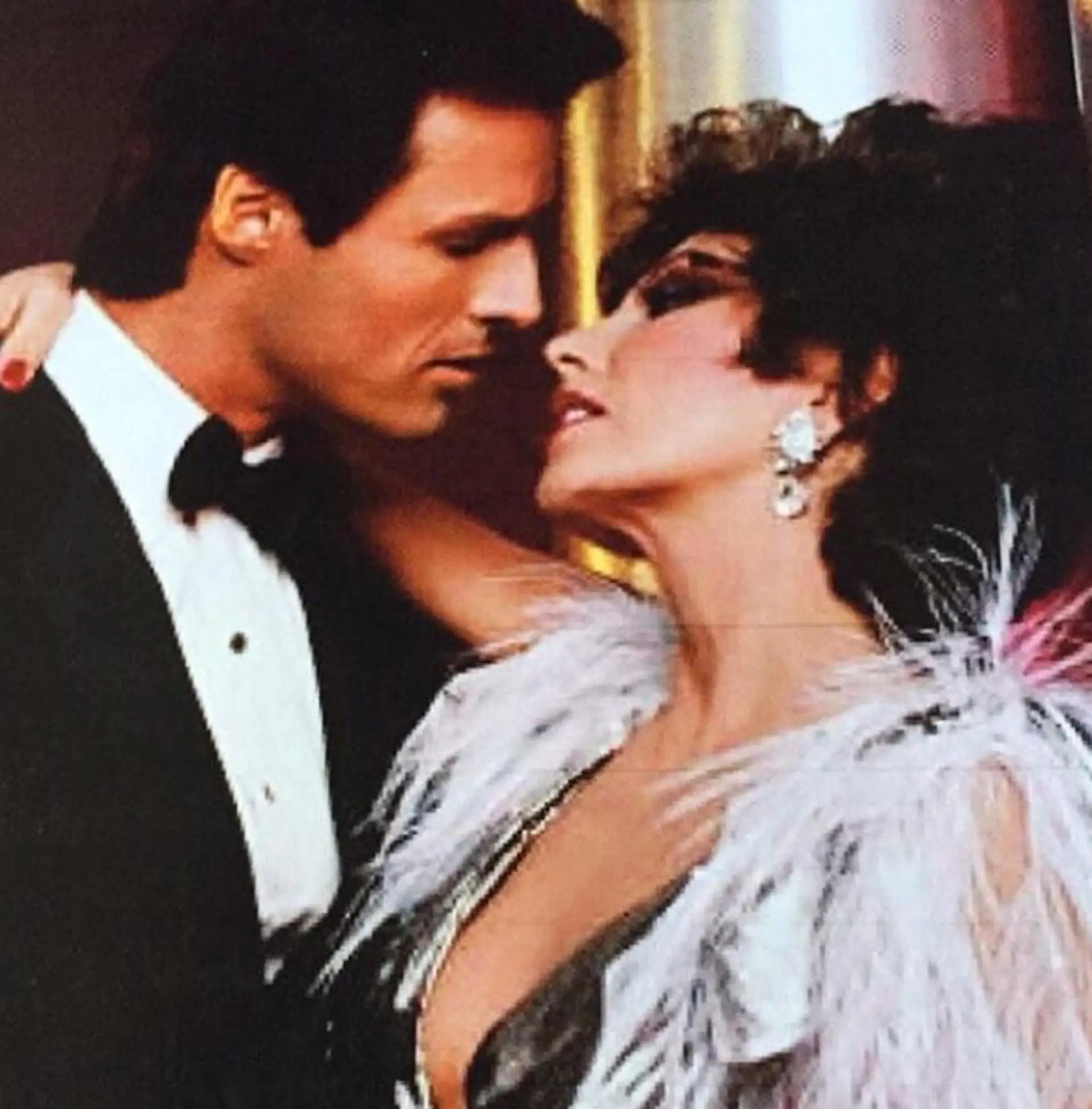 Joan Collins, ícono de Hollywood, llegó a los 85 años