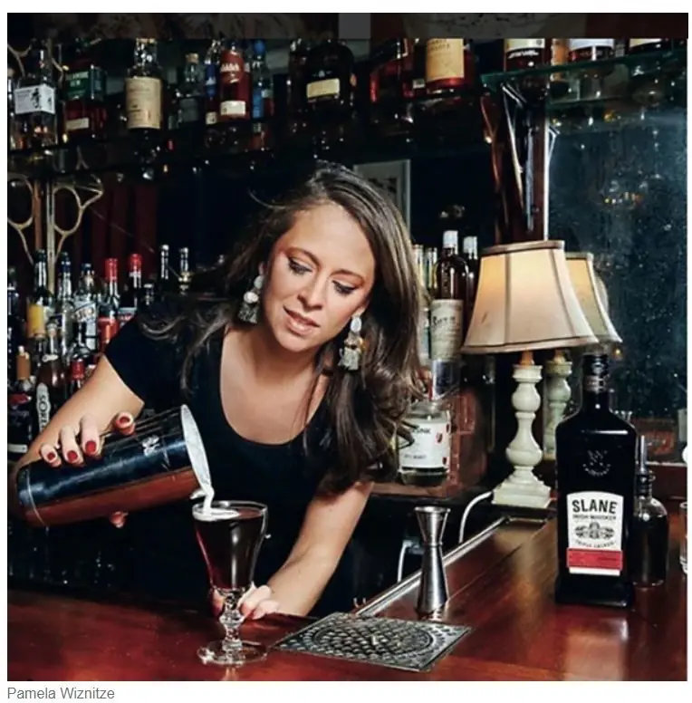 Las bartenders ganan terreno en el mundo de la coctelería