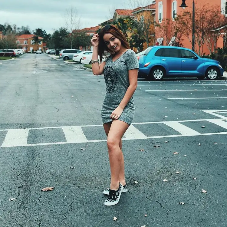 Fernanda, hermosa petisa de ojos cafe