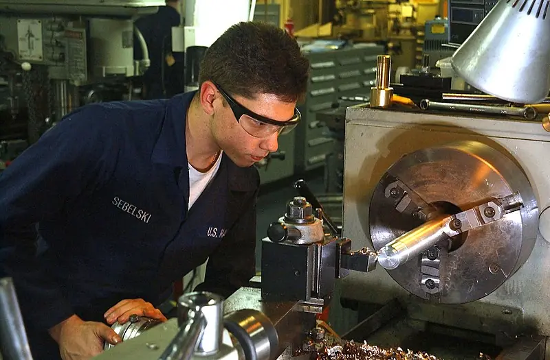 Aprende A Usar un Torno! Entra!!