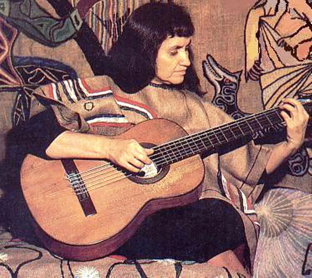 ¿Quien es violeta Parra?