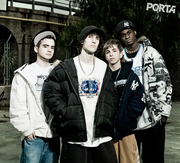 Encuentra tu parecido (tribus urbanas)