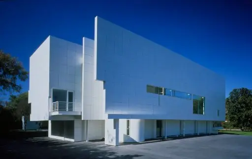 RICHARD MEIER