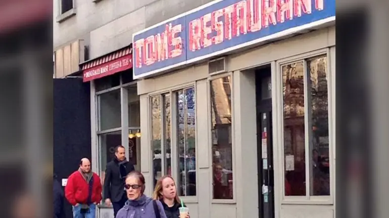 seinfeld y George toman café en "Tom's"