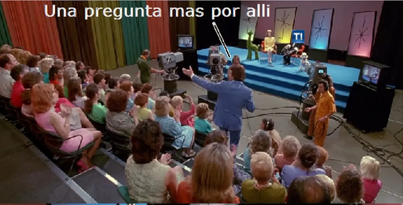 joven manos de tijera