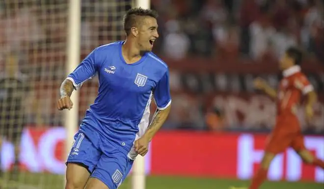 Independiente destronó a racing y ahora es el mas mufa
