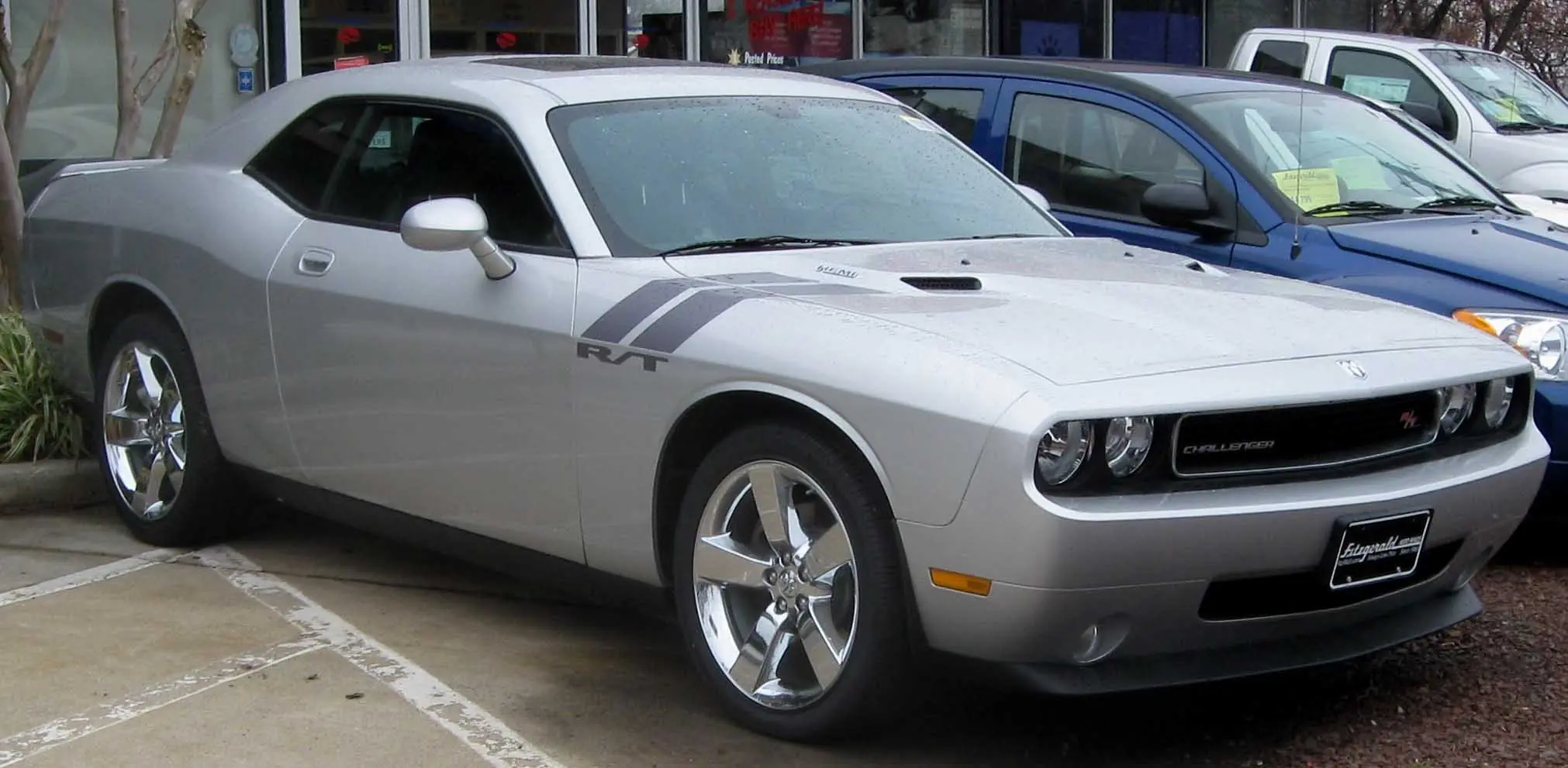 +5 si te gusta el dodge challenger