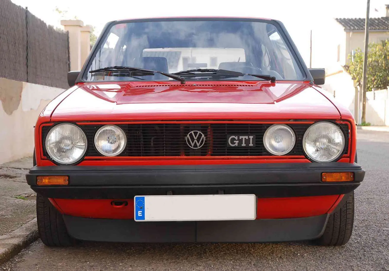 Volkswagen Golf GTI (1975-1983) Volkswagen Golf GTI (1975-1983)