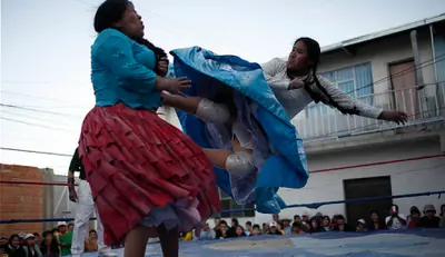Cholitas Luchadoras [Al Rojo Vivo]