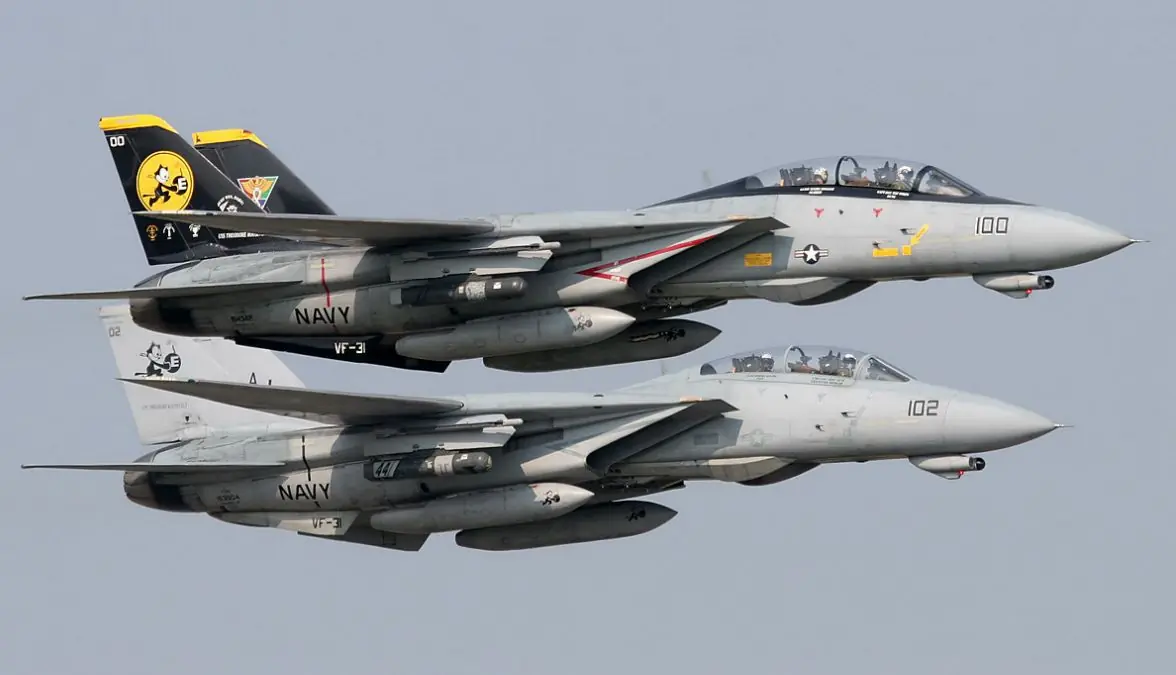 f-14 tomcat