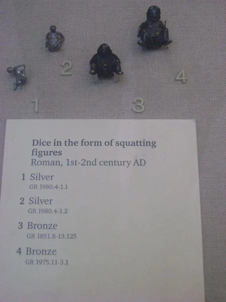 Dados de bronce Dados de bronce