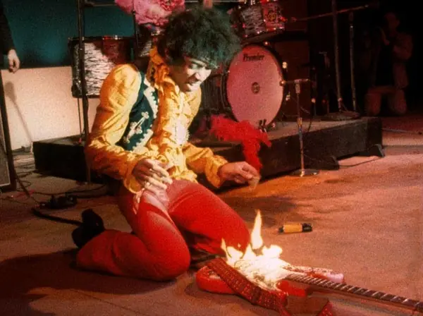 10 cosas sobre Jimi Hendrix hoy en su cumple