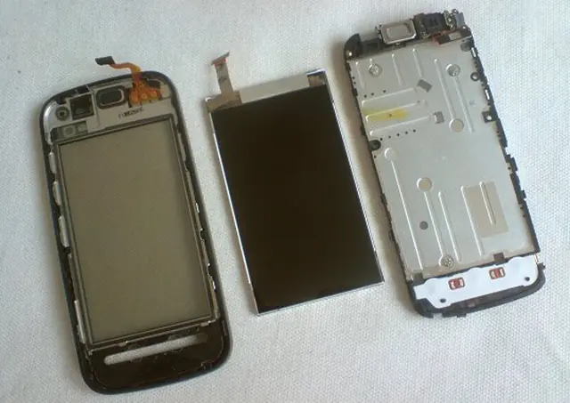 Como desarmar un Nokia 5800