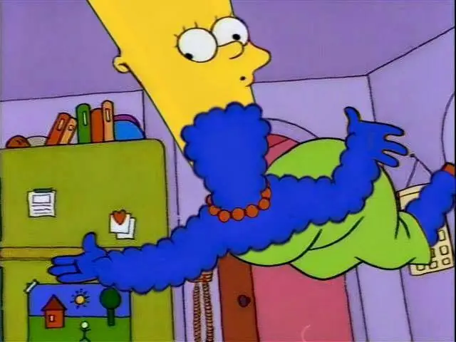 MARGE SIMPSON
