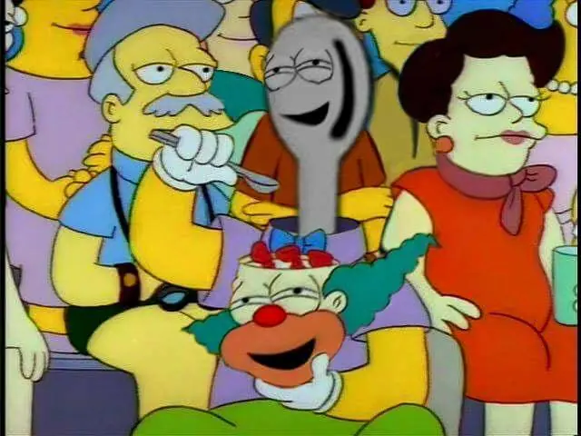 MARGE SIMPSON