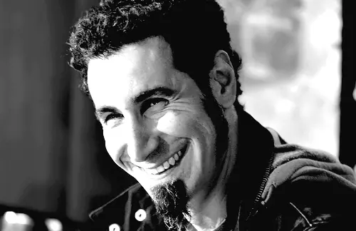 Serj Tankian, yo te banco.