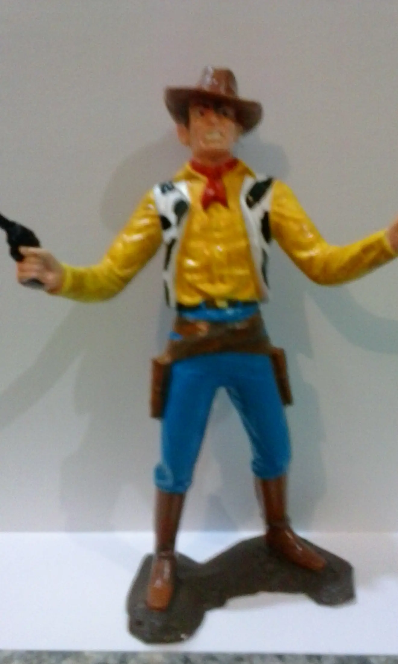 figuras bootleg pintadas a mano