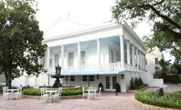 mansion