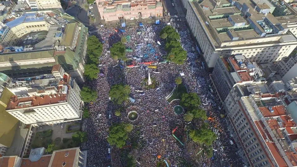 CFK: nos siguen pasando elefantes por detrás.
