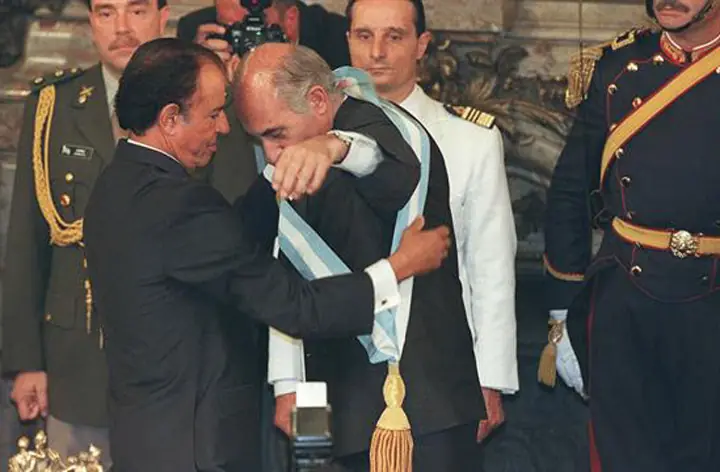 Historia de los traspasos de mando