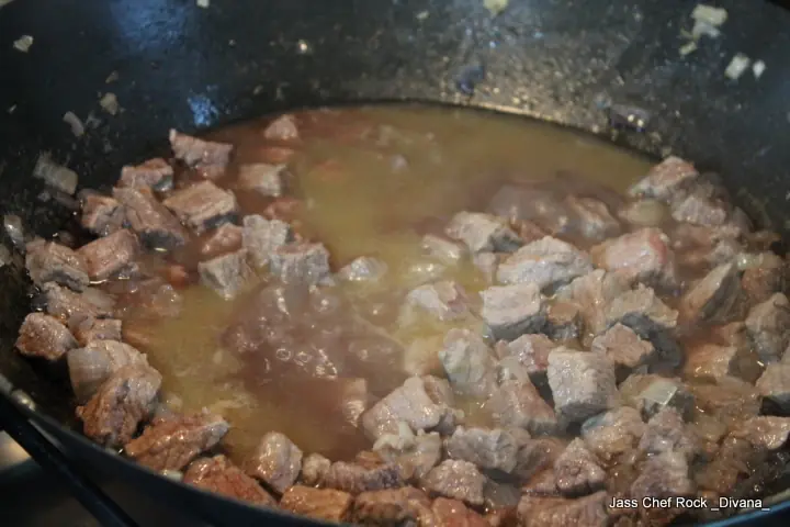 Comida húngara: Goulash con Spätzle. Fotoreceta Comida húngara: Goulash con Spätzle. Fotoreceta