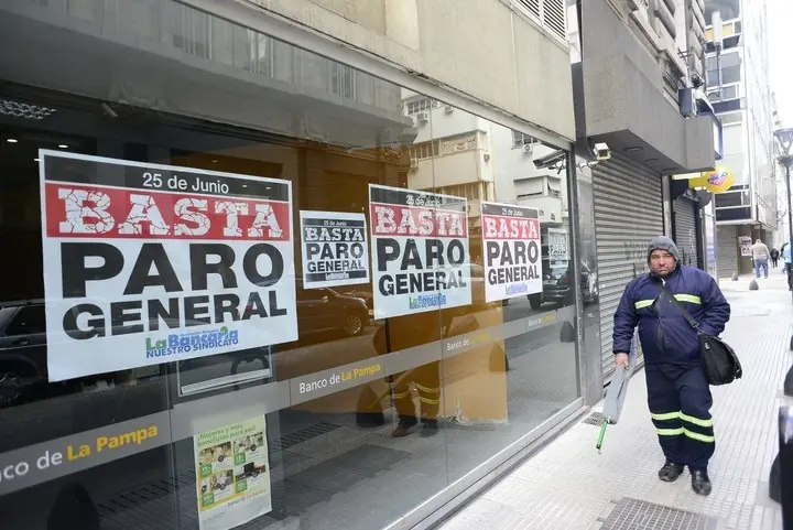 Paro ajuste