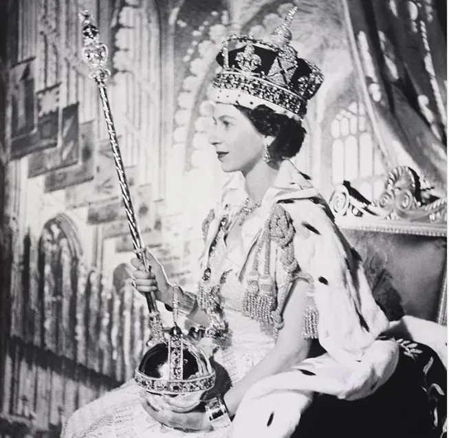 reina isabel II
