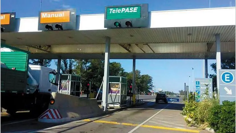 Autopistas, multarán a quien no use telepase