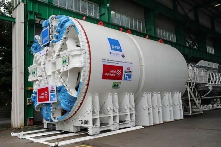Cloacas para 5 millones de personas tunelera