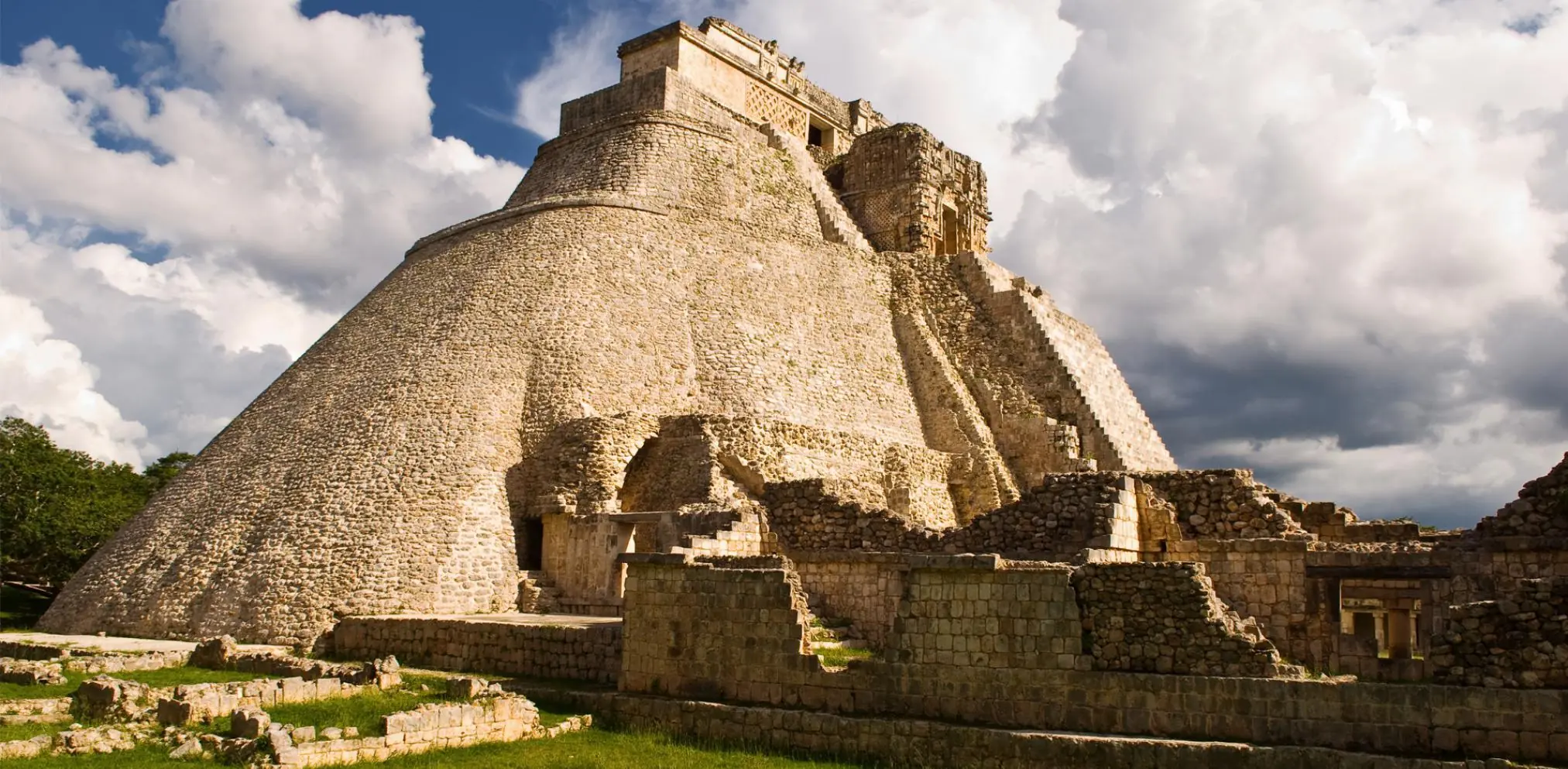 que ocurria en america antes de llegar los espanolesY