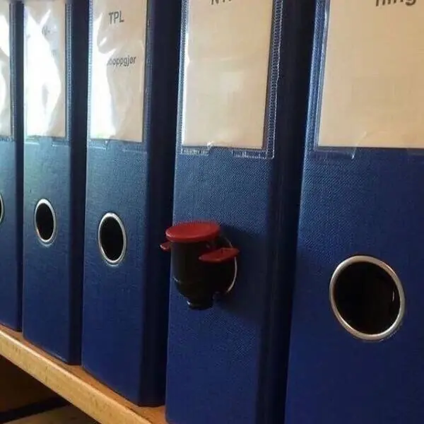 Te vi! personas que pensaba que se escondía