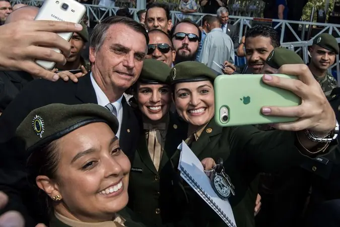 NYT: Jair Bolsonaro pone en riesgo la democracia en Brasil
