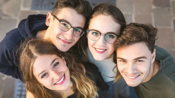 Sos milenial? La linea del tiempo que determina si sos parte