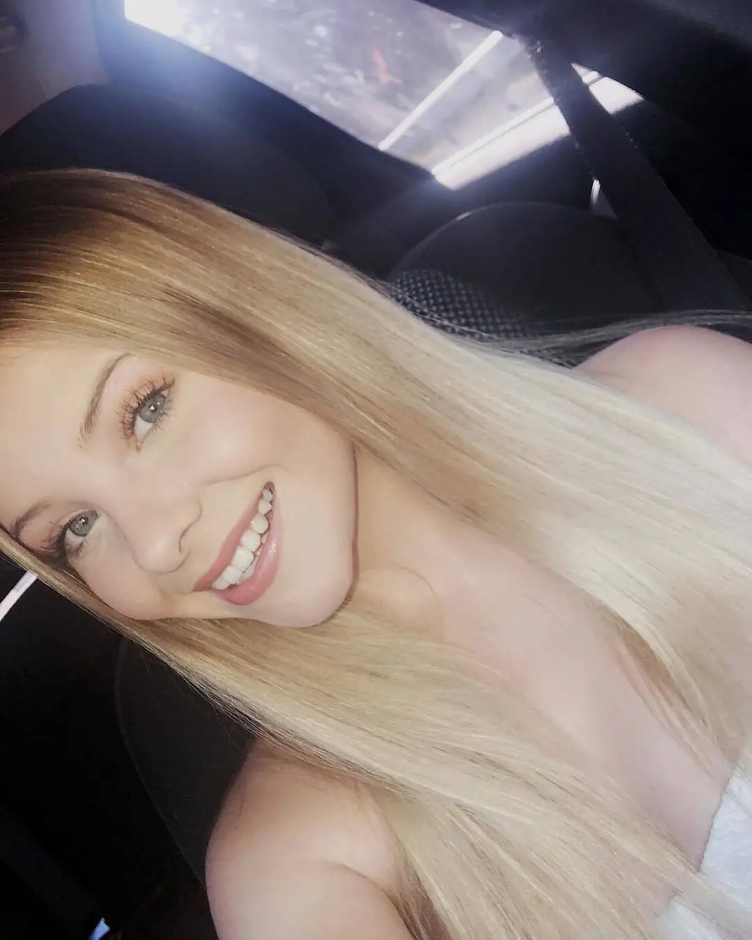 Tiarna Abbott linda mina