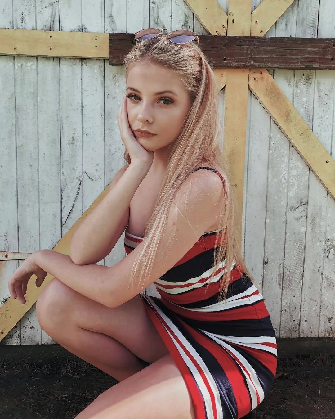 Tiarna Abbott linda mina