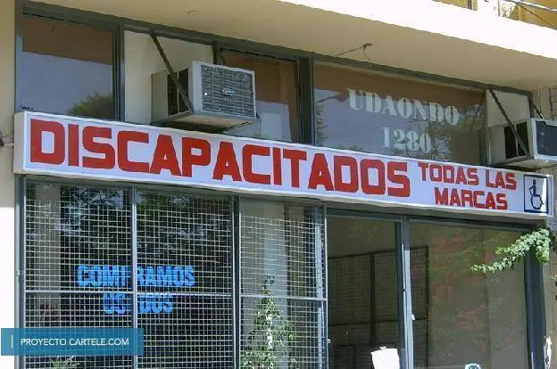carteles agresivos