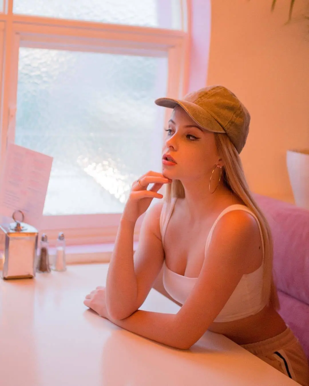Tiarna Abbott linda mina