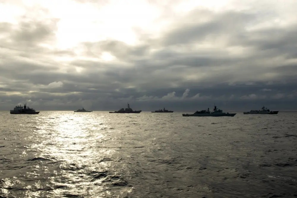 [ACH] Al Mando del Ejercicio Naval mas Grande del Mundo